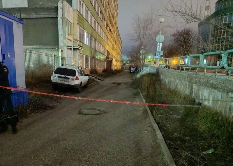 Подросток на самокате получил тяжёлую травму, врезавшись в натянутую цепь в Белгороде