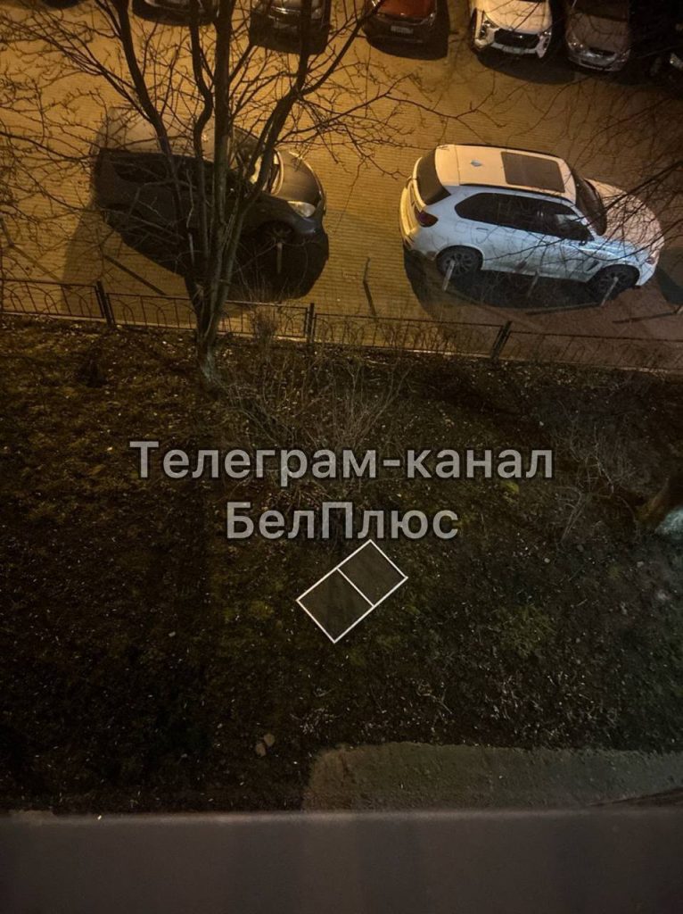Взрывная волна повредила окна в жилом доме Белгорода