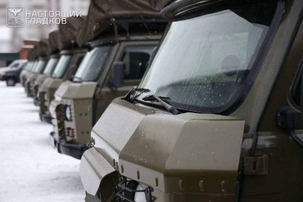 Губернатор передал спецподразделению «Орлан» 10 бронированных внедорожников с системами РЭБ