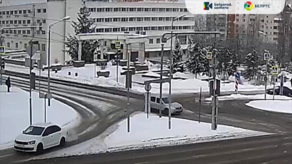 ДТП на перекрёстке проспекта Ватутина и улицы 5 Августа в Белгороде