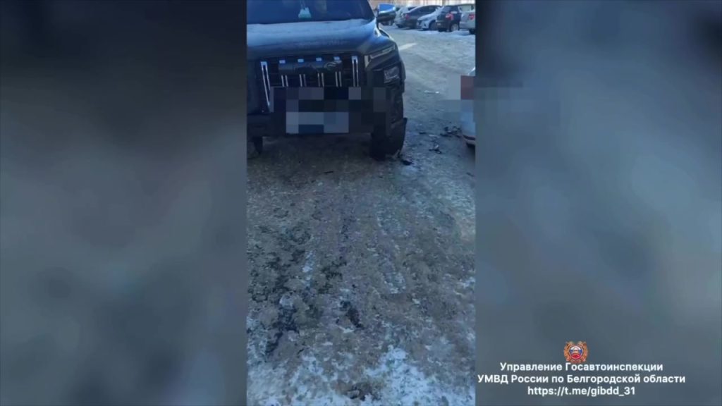 Пожилой водитель сбил подростка во дворе в Старом Осколе