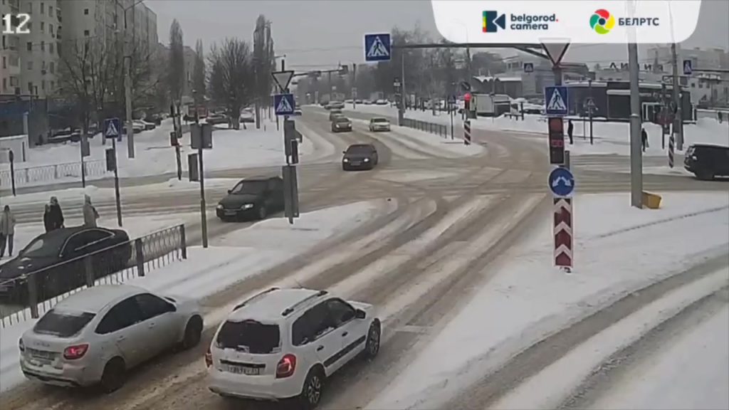 ДТП на перекрёстке Ватутина и Королёва: водитель не справился с управлением