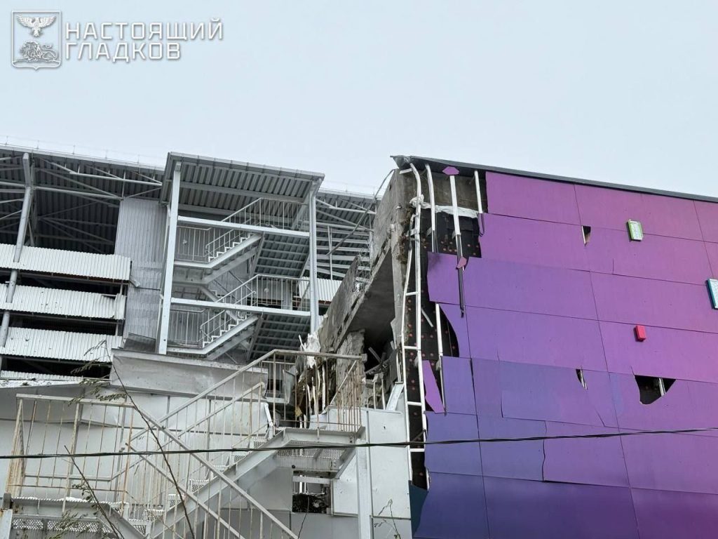 Ракетный удар по Белгороду: пострадали мирные жители, повреждены дома и автомобили