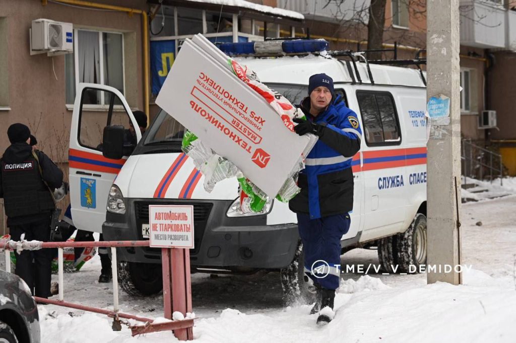 В Белгороде оперативно устраняют последствия происшествия