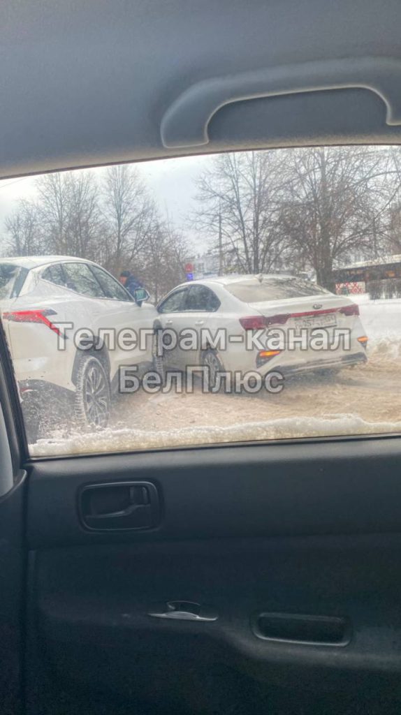 ДТП на Малой Богданке у ТЦ «Мега Гринн» создало пробки