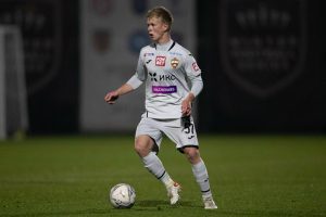 Белгородец Матвей Кисляк признан лучшим молодым опорным полузащитником мира