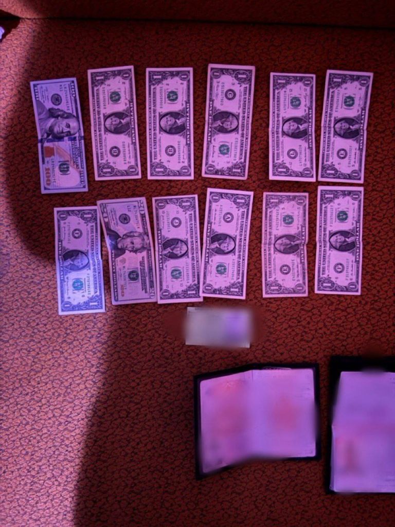 В Белгороде задержан мужчина, укравший куртку с документами и деньгами из пункта выдачи