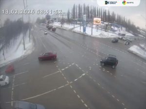 ДТП у «Мега Гринна»: автобус и легковушка столкнулись из-за нарушения разметки