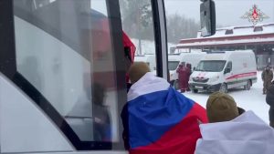 Обмен военнопленными: 157 российских военнослужащих вернулись домой