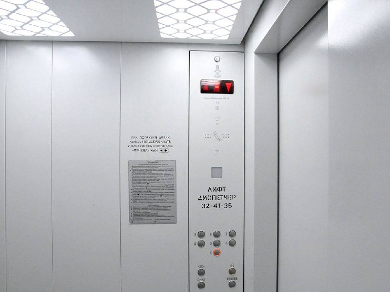 В Белгороде временно отключили сотни лифтов из-за проблем с электроснабжением