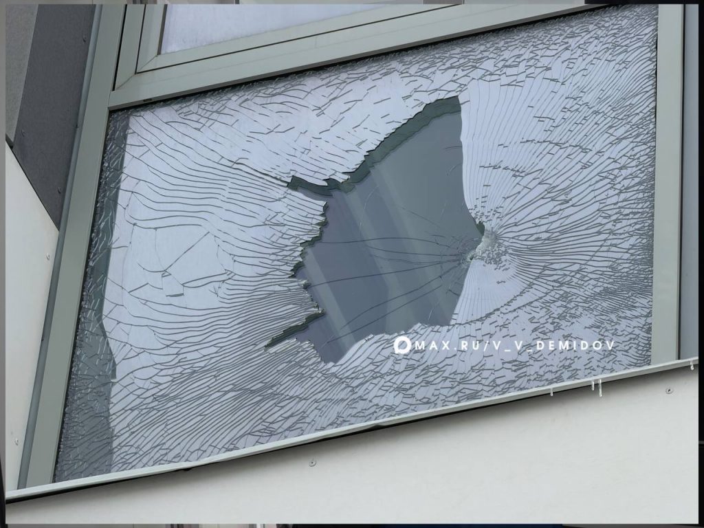 Ночная атака на Белгород: повреждены дома и автомобили, жертв удалось избежать