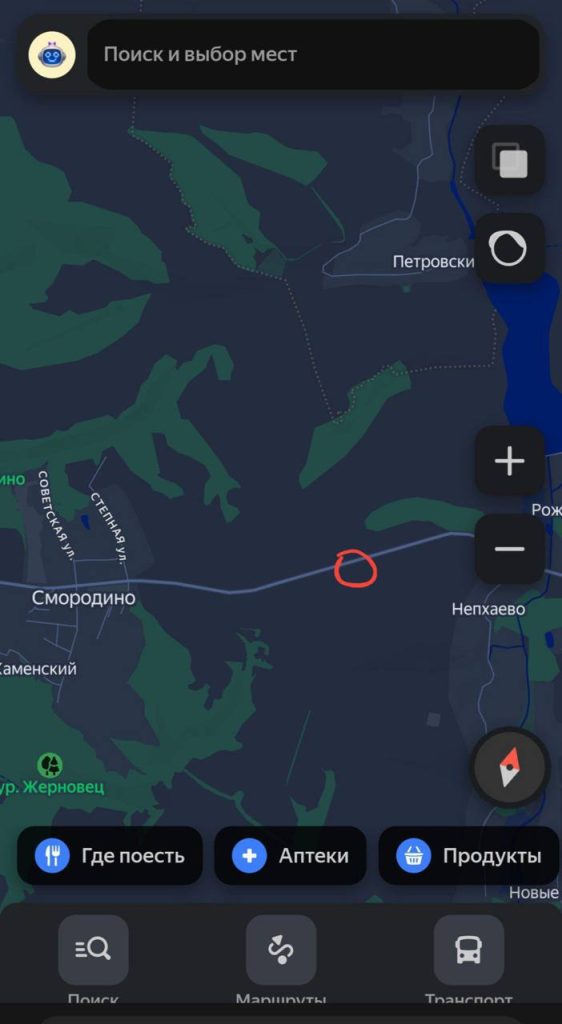 Снегоуборочная машина перевернулась в кювет под Белгородом