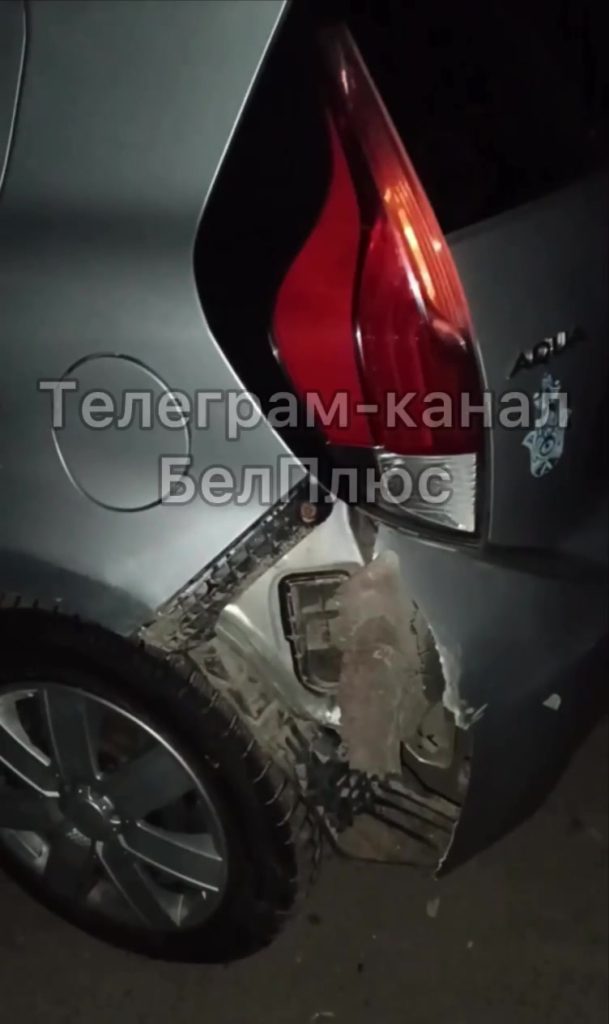 В Белгороде водитель скрылся после повреждения припаркованного автомобиля