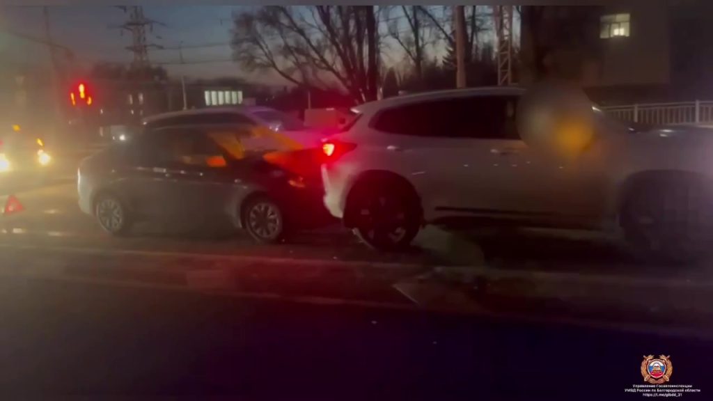 Тройное столкновение на перекрёстке Богдана Хмельницкого и Студенческой: есть пострадавшая