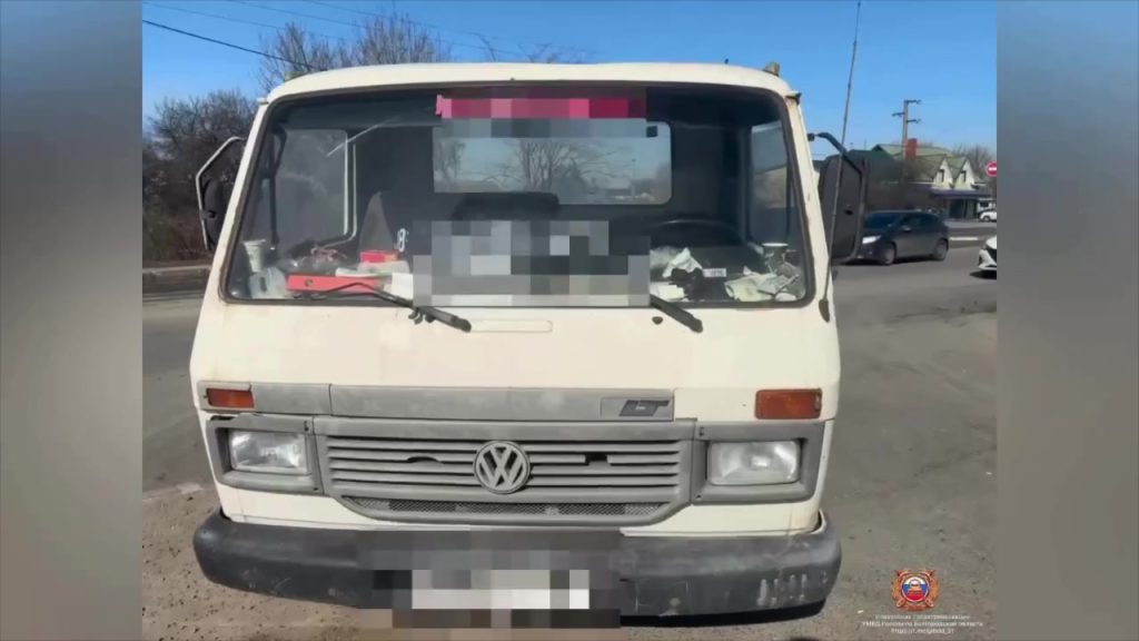 Столкновение на Мебельной в Старом Осколе: пострадал водитель