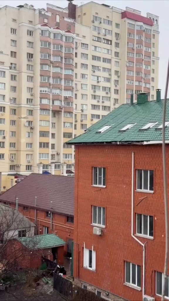 Весенний сюрприз: Белгород накрыло мощным снегопадом