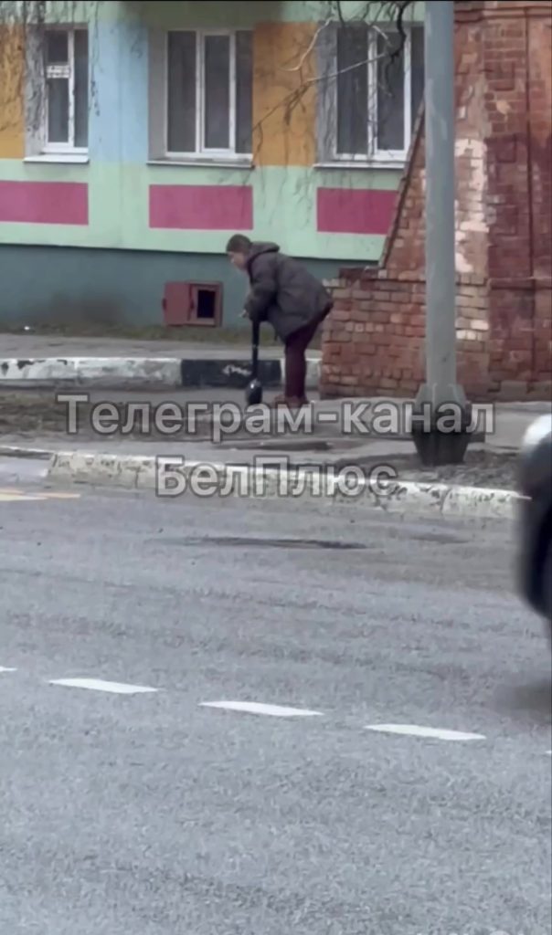 Женщина в странном состоянии замечена на остановке «Гастроном Салют» в Белгороде