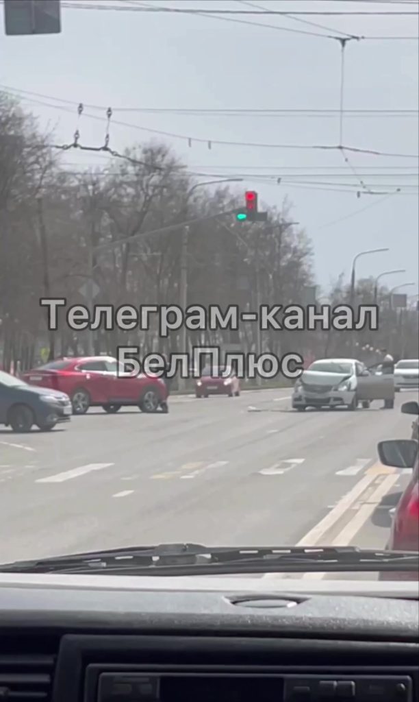 ДТП на перекрёстке улиц Богдана Хмельницкого и Мичурина в Белгороде