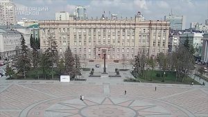 Дрон атаковал административное здание в Белгороде: пострадали пять человек