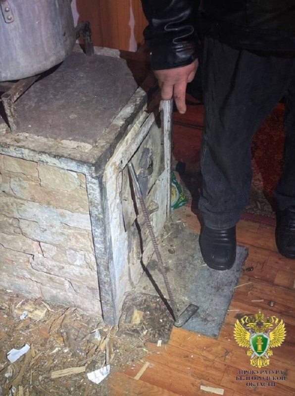 В Новооскольском округе мужчина забил знакомого кочергой после совместного распития алкоголя