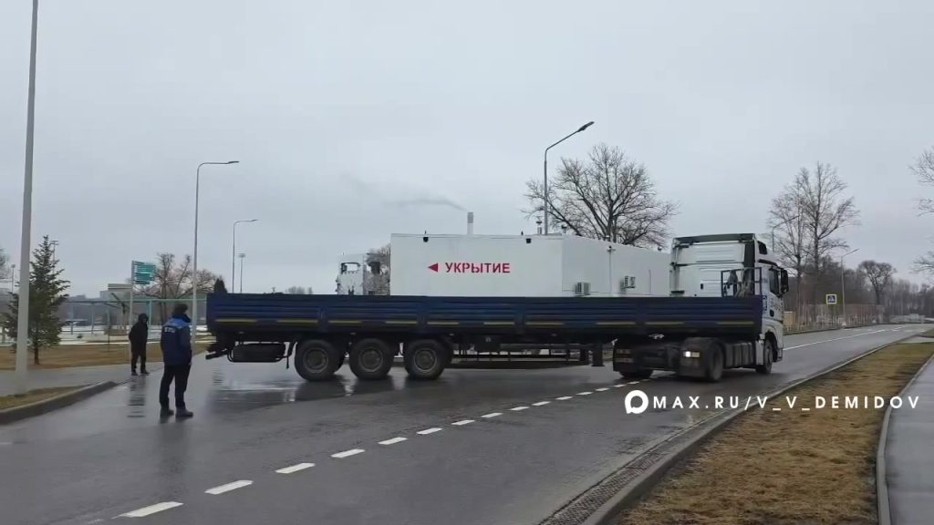В Белгороде устанавливают дополнительные модульные укрытия в парках и спорткомплексах