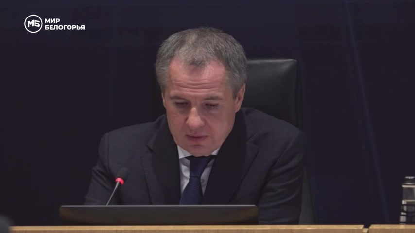 Губернатор Гладков раскритиковал темпы ремонта дорог в Белгороде