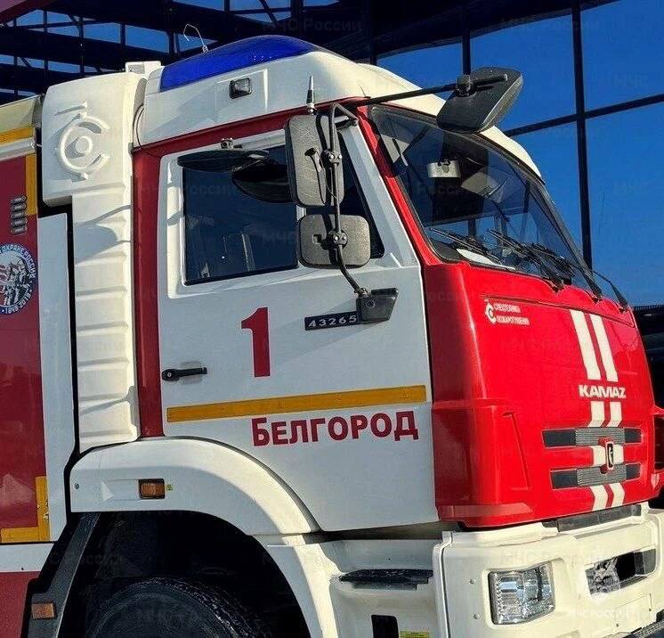 Спасатели ликвидировали два пожара в жилом секторе Белгорода