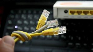 Рост цен на связь: операторы готовятся повысить тарифы на интернет и мобильную связь в 2024 году