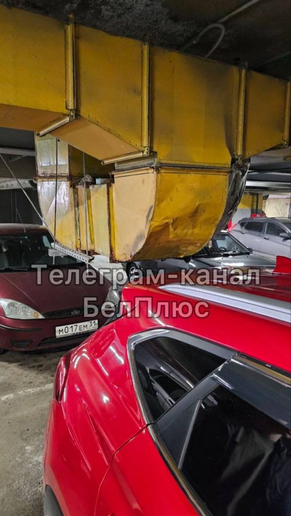 Опасная парковка в ТЦ «Мега Гринн»: история читательницы, которая закончилась повреждением автомобиля