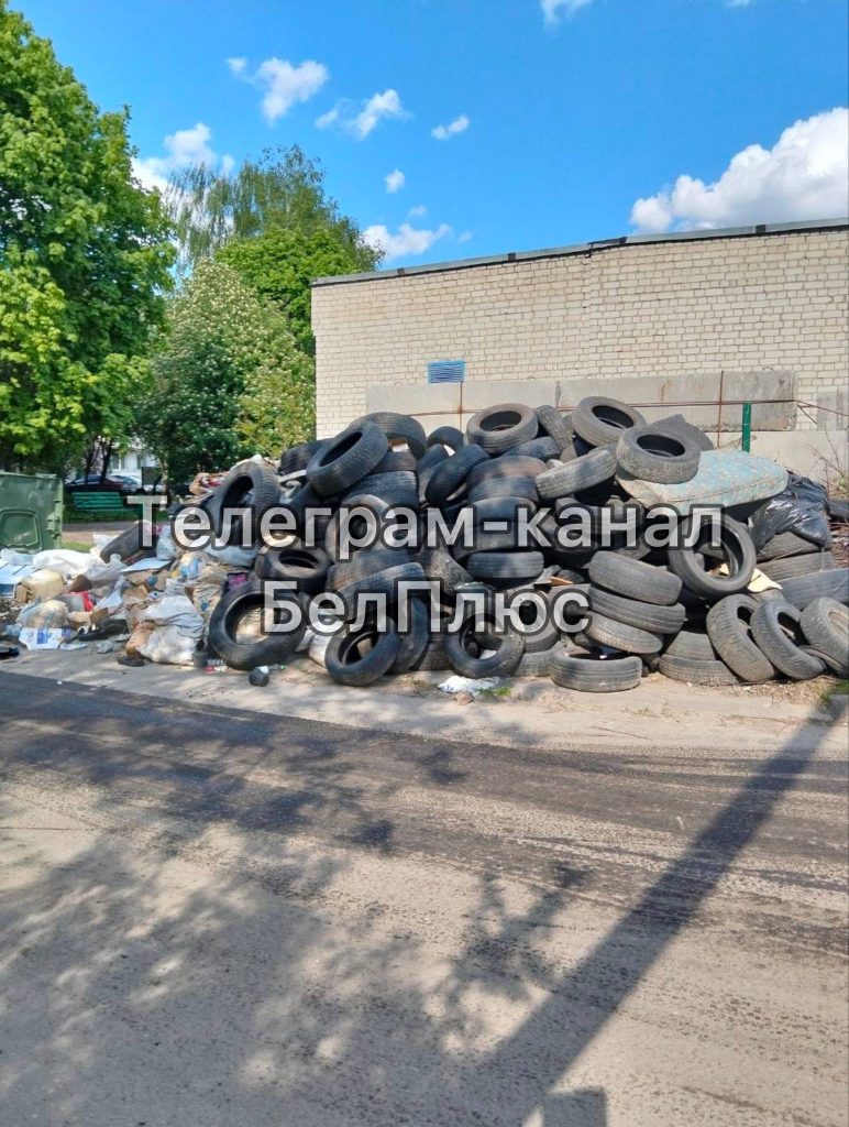 Белгородцы жалуются на свалку шин во дворе на Машковцева