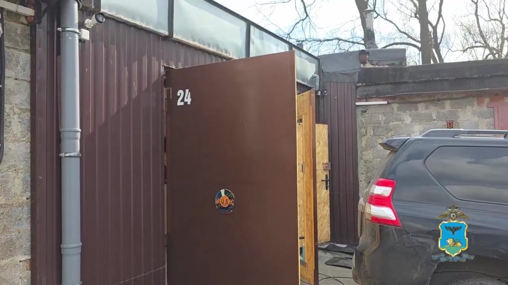 В Белгороде пресечена деятельность подпольного цеха по производству суррогатного алкоголя